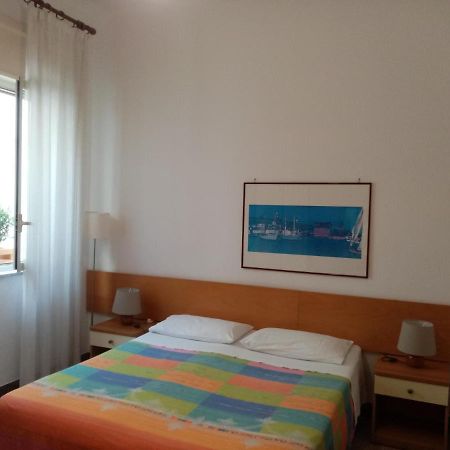 Ariston Petit Hotel Palermo Exterior photo