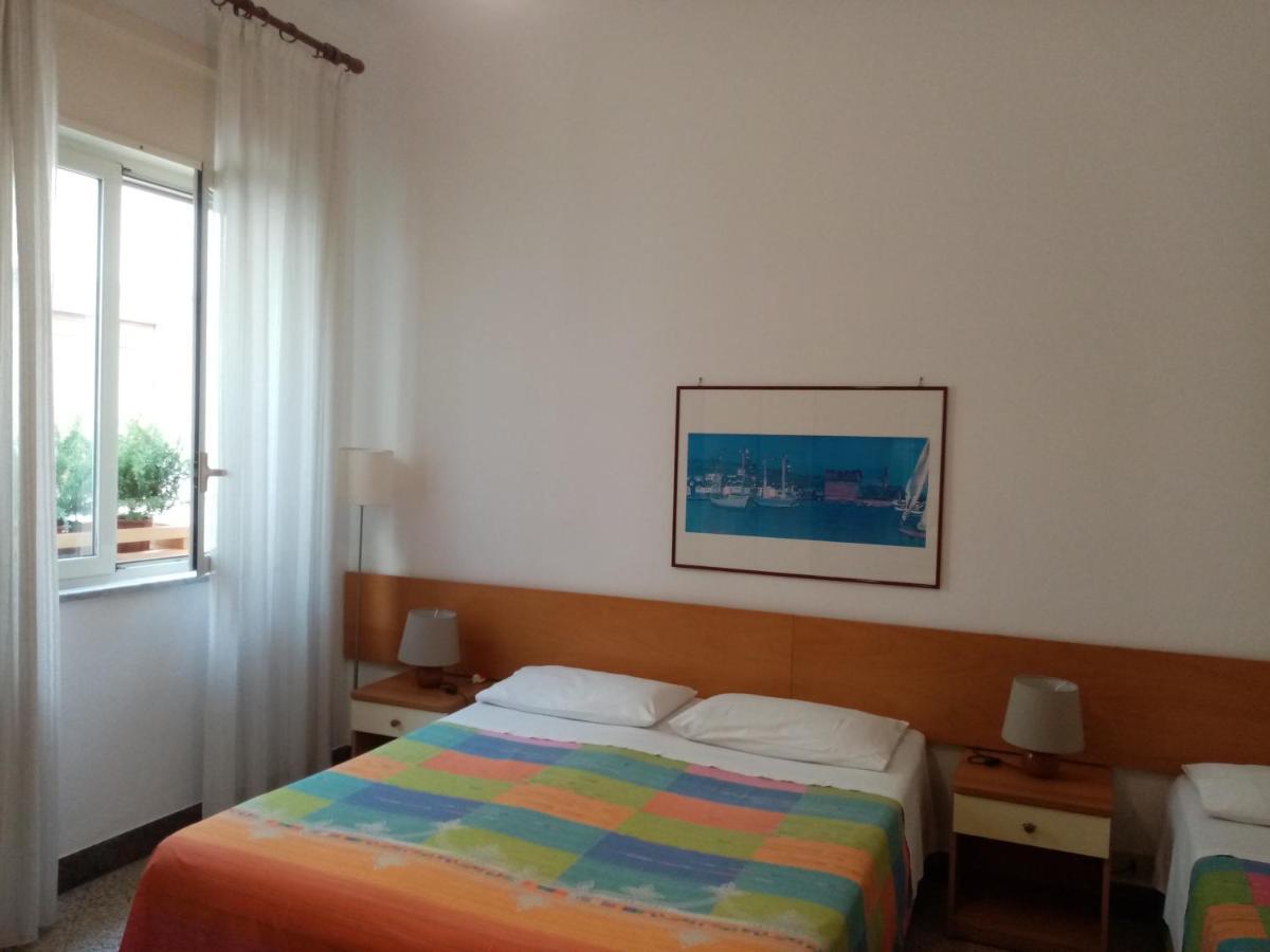 Ariston Petit Hotel Palermo Exterior photo
