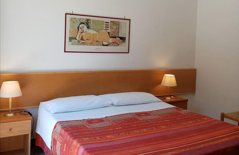 Ariston Petit Hotel Palermo Exterior photo